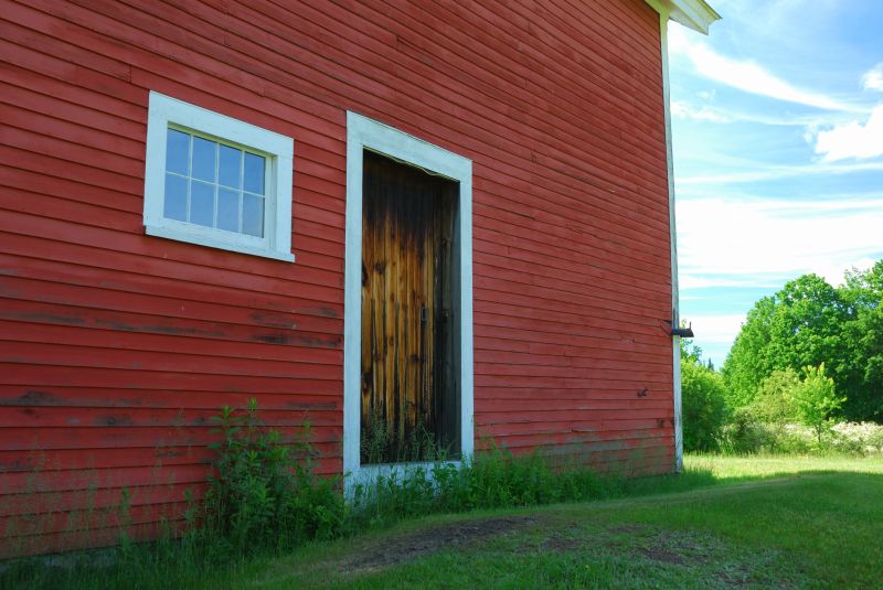 Wood Barn Siding Installation in Morristown, TN